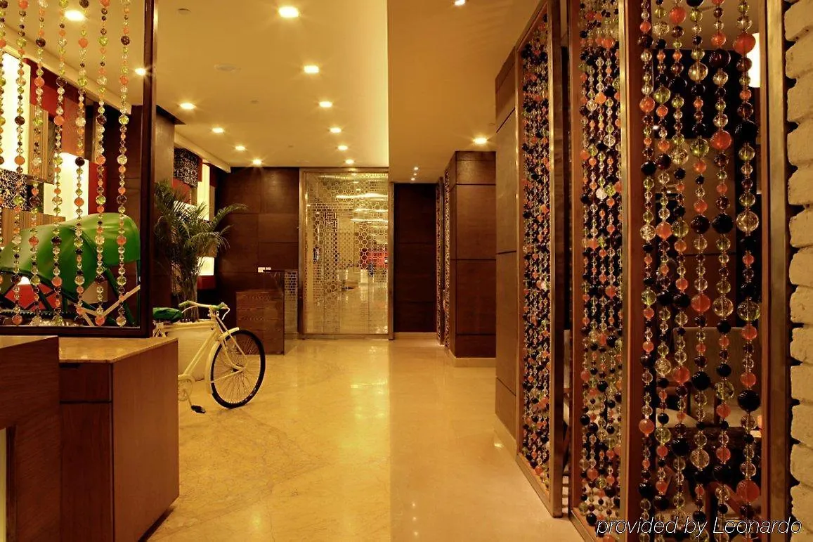 Hotel Metropolitan Delhi  3*, Delhi (National Capital Territory of India)