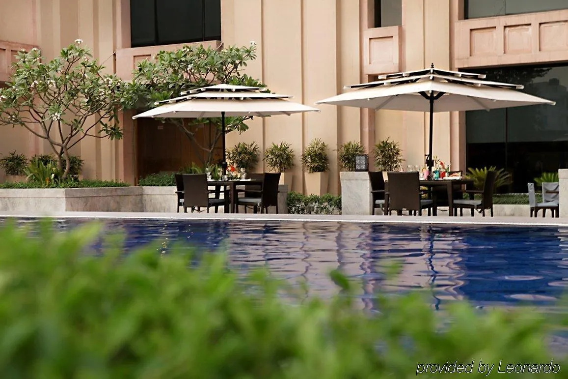 Hotel Metropolitan Delhi  Bed & Breakfast