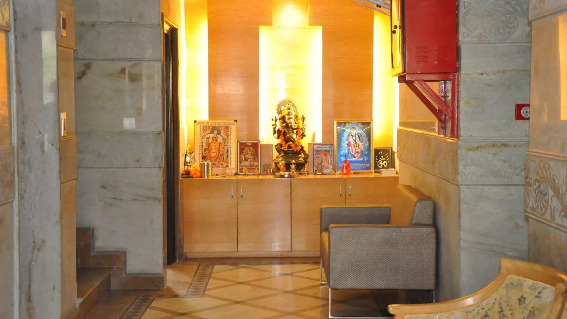 Hotel Metropolitan Delhi  Bed & Breakfast